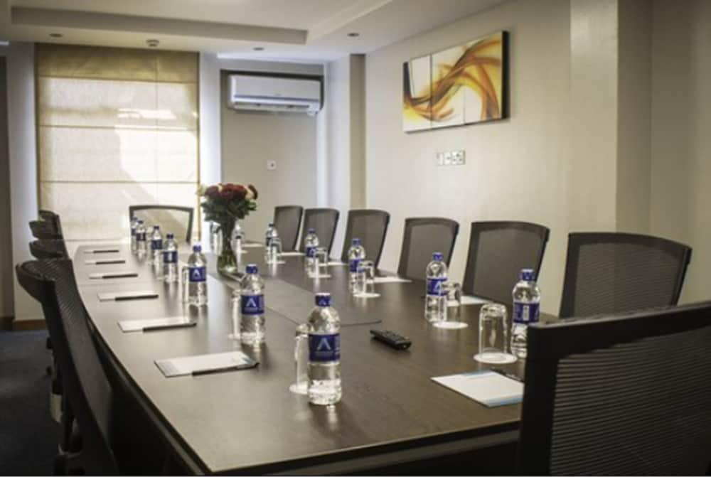 Longonot Place Serviced Apartment-Nairobi, City Centre Cbd Esterno foto